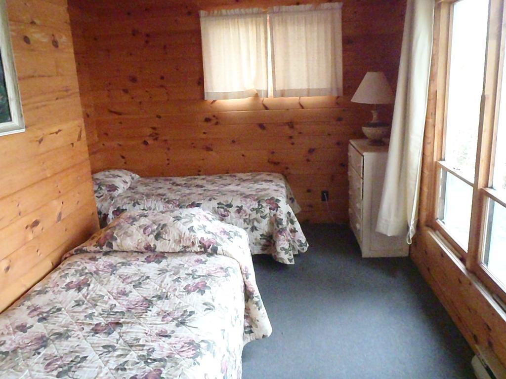 Red Lodge Resort Little Current Zimmer foto