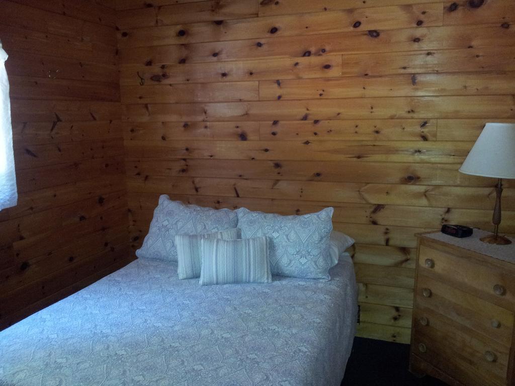 Red Lodge Resort Little Current Zimmer foto