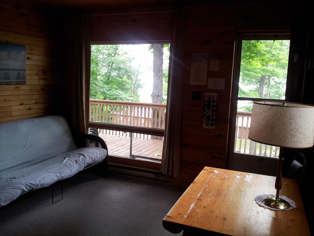 Red Lodge Resort Little Current Zimmer foto